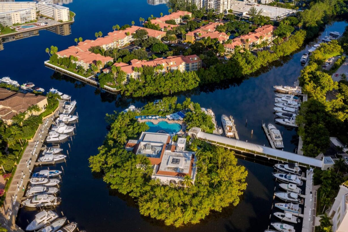 Lincoln Pointe