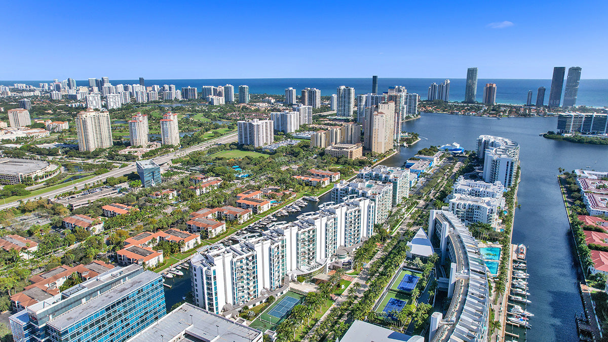 Uptown Marina Lofts