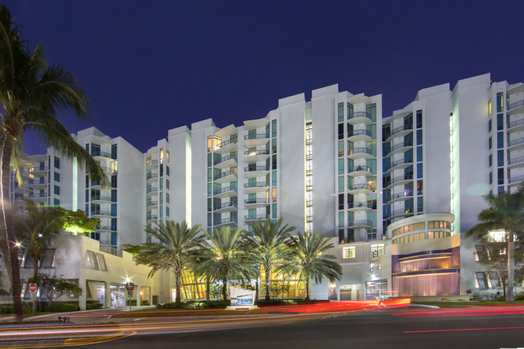 Uptown Marina Lofts